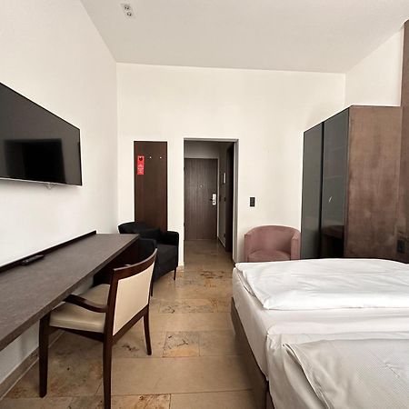 Devin Art Hotel Дюссельдорф Екстер'єр фото