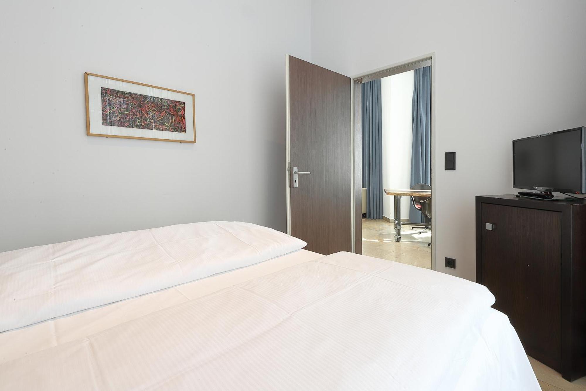Devin Art Hotel Дюссельдорф Екстер'єр фото
