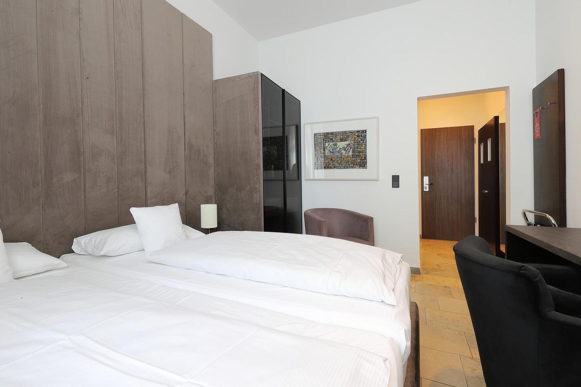 Devin Art Hotel Дюссельдорф Екстер'єр фото