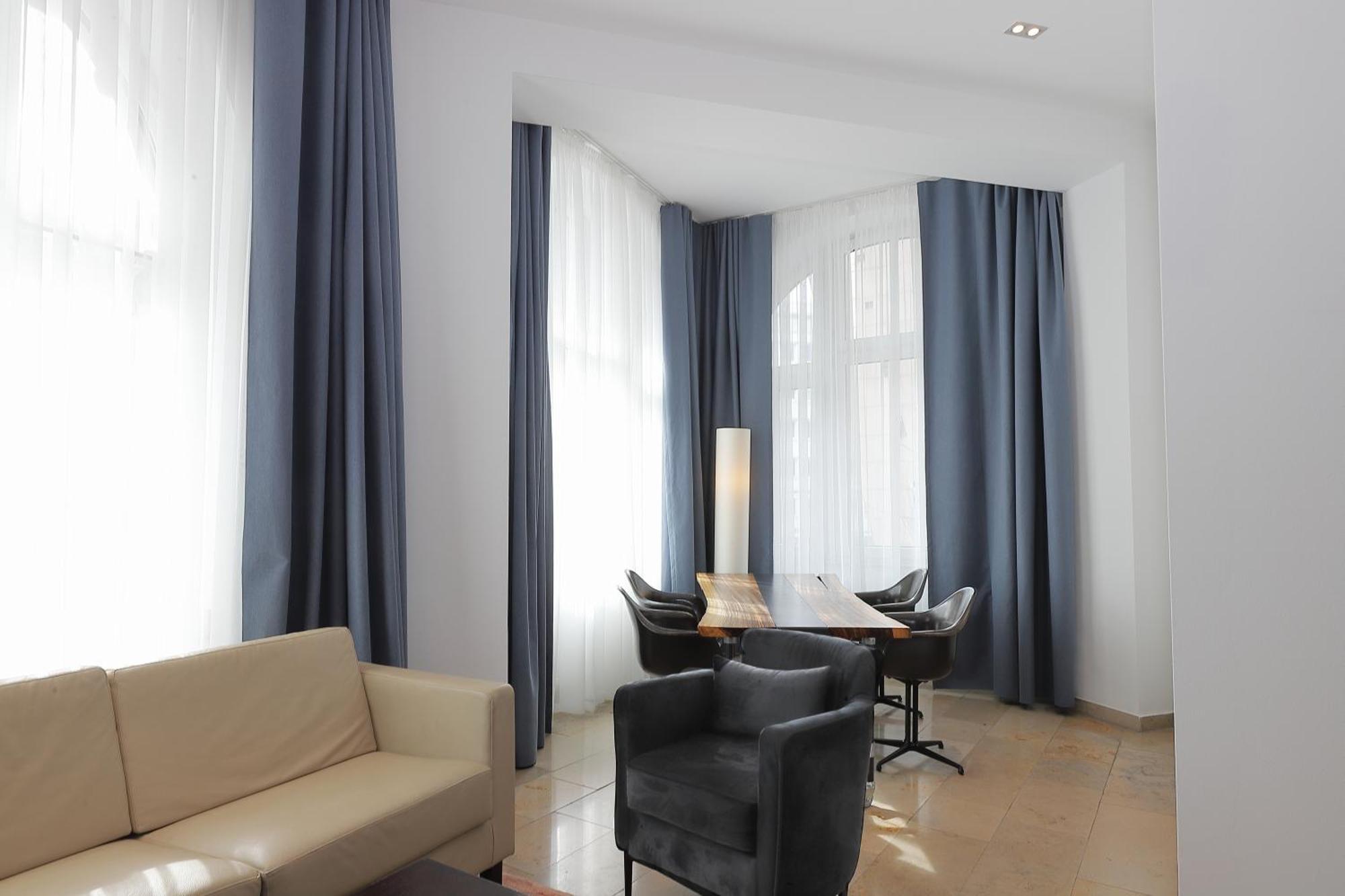 Devin Art Hotel Дюссельдорф Екстер'єр фото