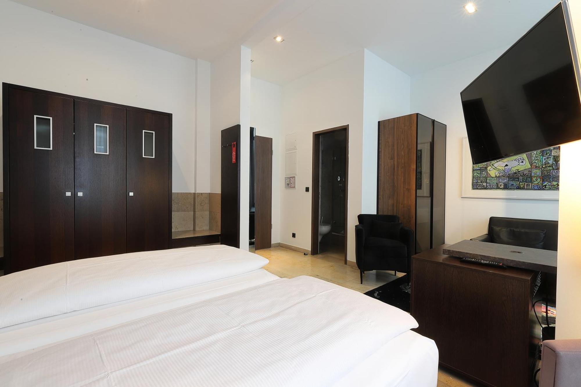 Devin Art Hotel Дюссельдорф Екстер'єр фото
