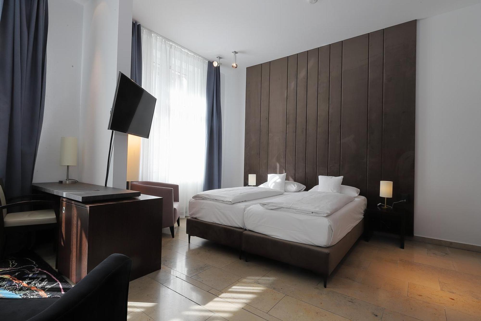 Devin Art Hotel Дюссельдорф Екстер'єр фото