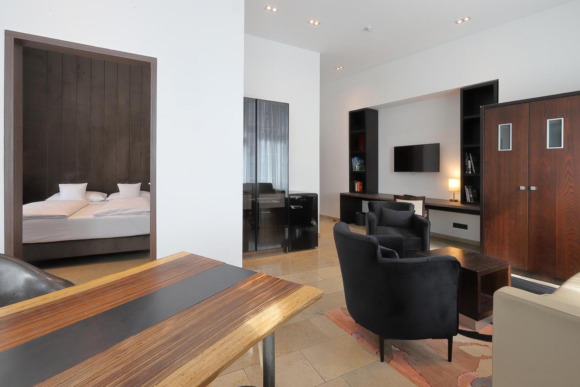 Devin Art Hotel Дюссельдорф Екстер'єр фото