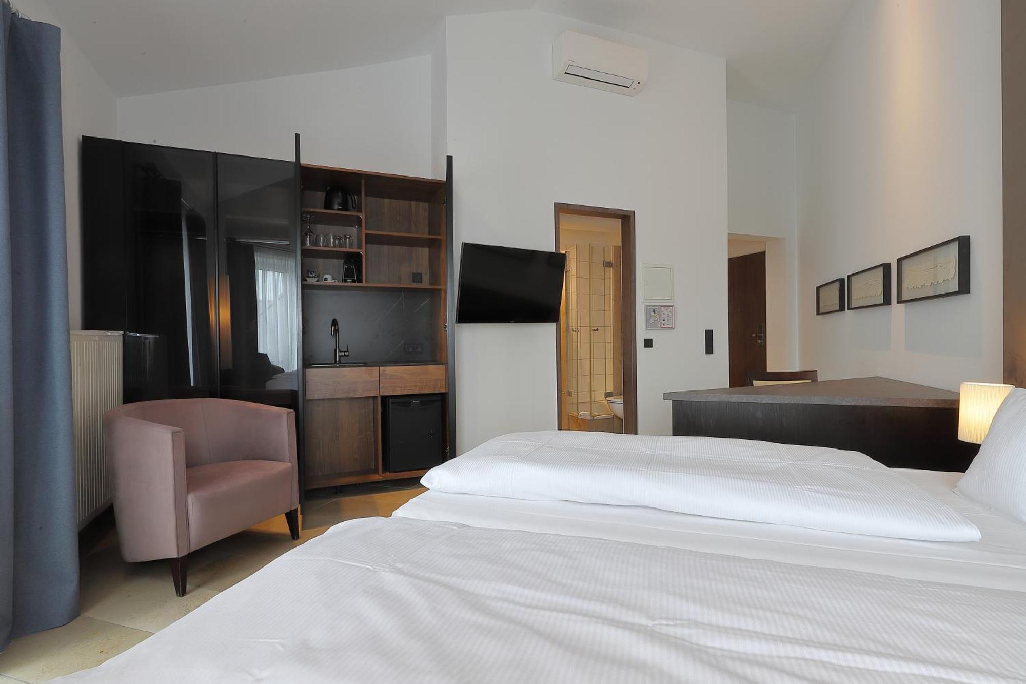 Devin Art Hotel Дюссельдорф Екстер'єр фото