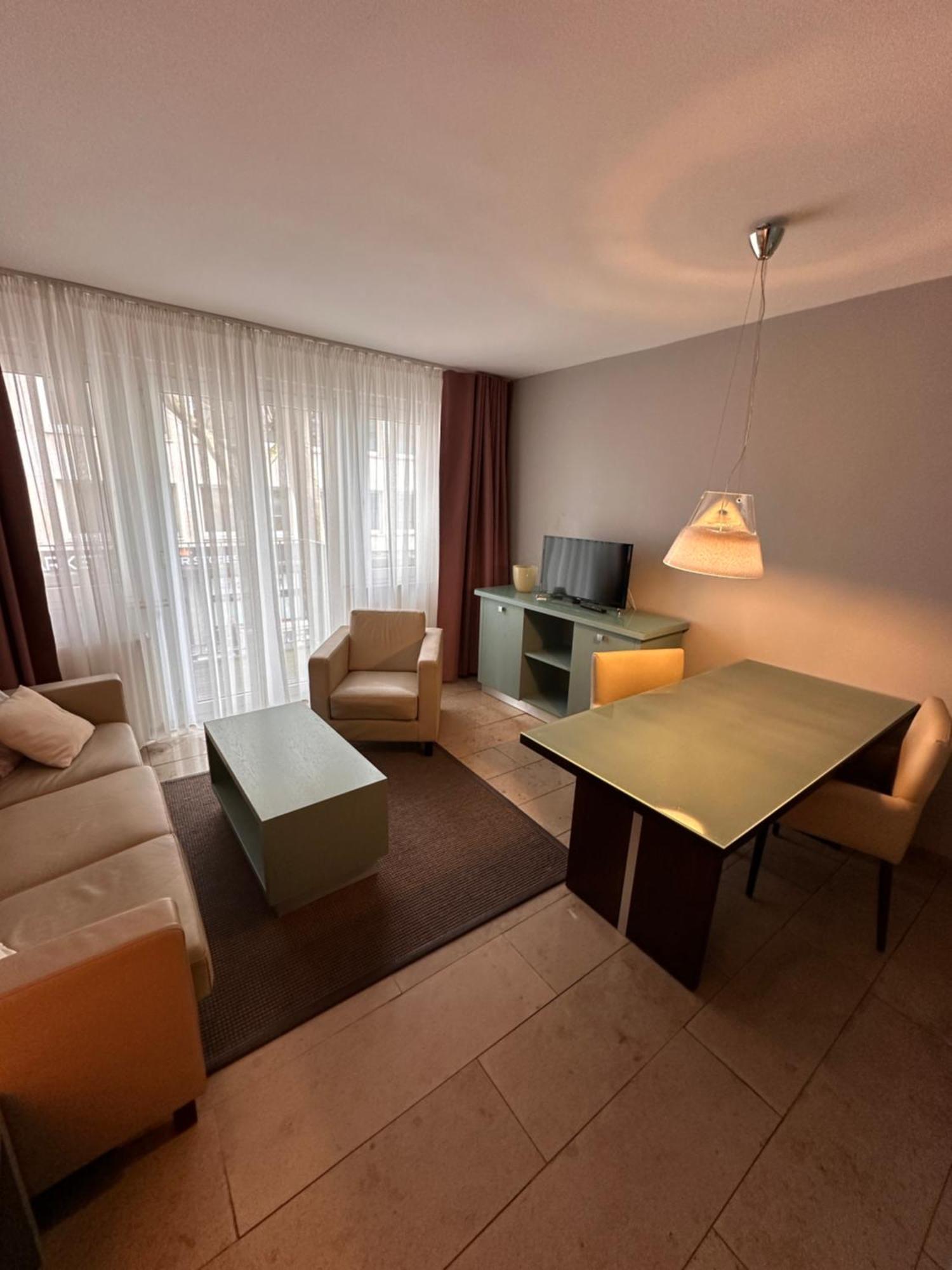 Devin Art Hotel Дюссельдорф Екстер'єр фото