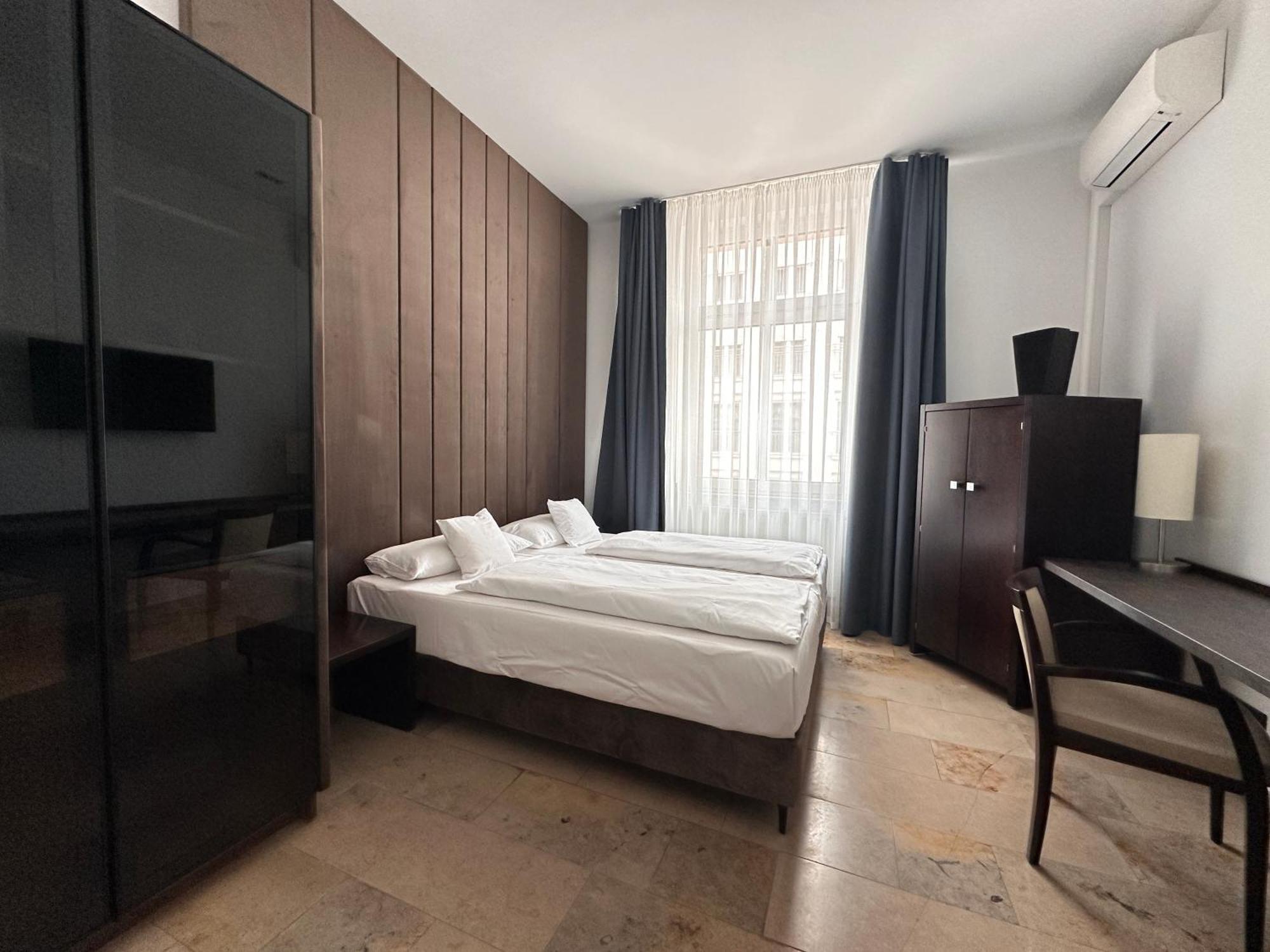Devin Art Hotel Дюссельдорф Екстер'єр фото